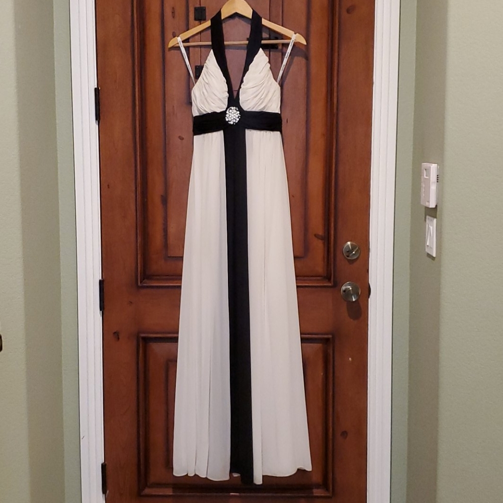 Joseph Ribkoff gown